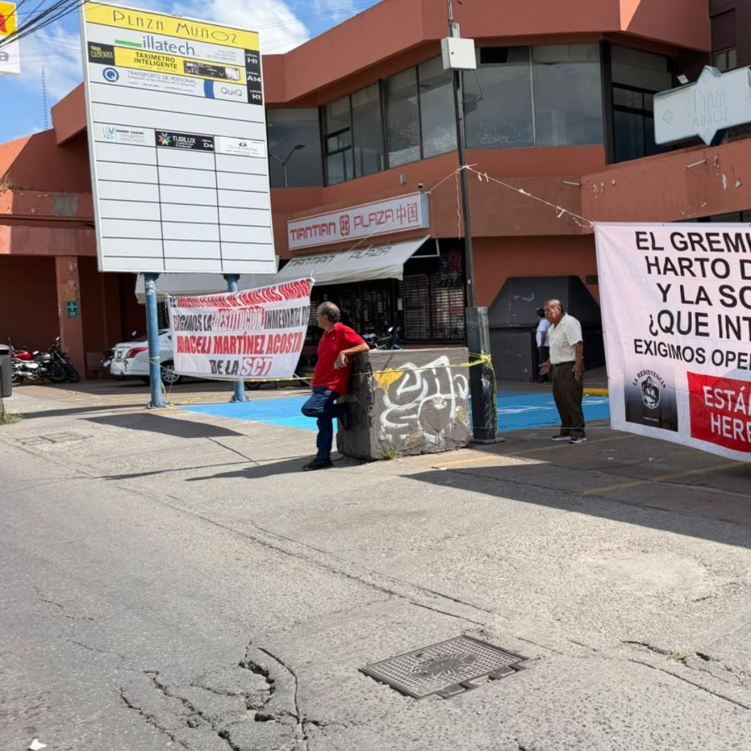 Protesta de Taxistas Provoca Cierres Viales en Avenida Muñoz